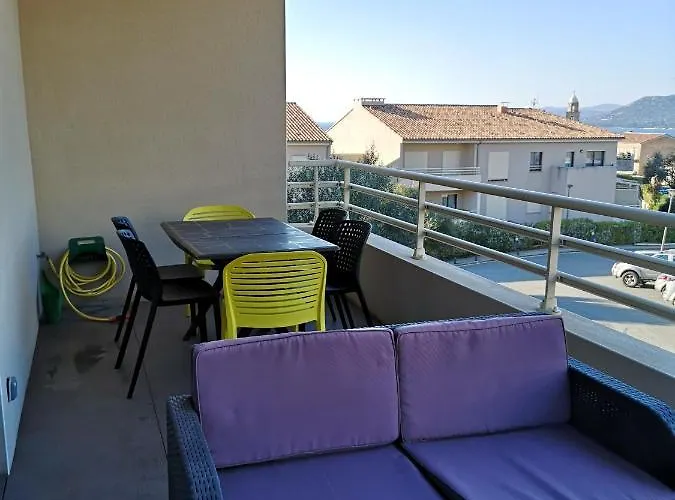 Apartment T3 Vue A *